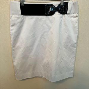 Apostrophe Size 10 Belted White Skirt